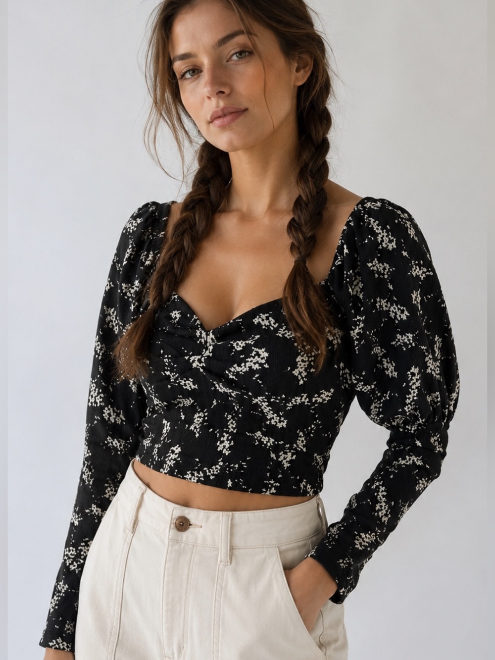 By Anthropologie Black White Floral Sweetheart Puff Sleeve Crinkle Top Medium